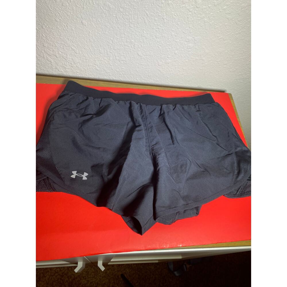 2 Under Armour Women's Size M Athletic Shorts Loose Heatgear Black/Blue 2 pairs - Picture 2 of 10